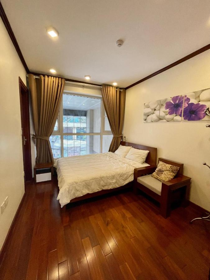 Khách sạn hẻo lánh Nine Housing Truc Bach Hà Nội